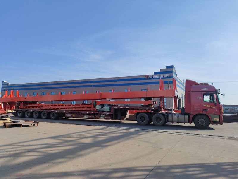 電動葫蘆門式起重機  2臺 MHxh10t—24m 制作完成，發(fā)往湖北交付客戶使用